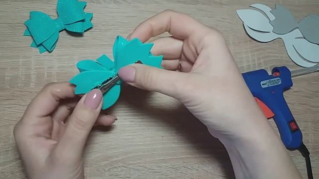 2 СПОСОБА Бантиков по шаблону ТРЕЗУБЕЦ?/Бантики из фоамирана/ РукодельницаDIY