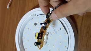 Ремонт светодиодного светильника ЭРА SPB-3-05-4K-MWS.