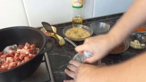 Плов из красного риса.