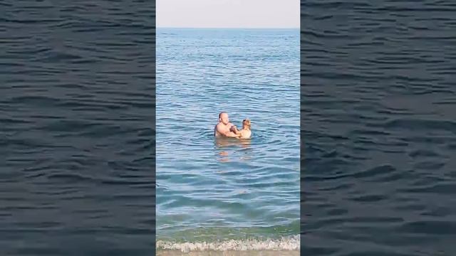 ЗАТОКА, МОРЕ, КУПАНИЕ В МОРЕ, ПАПА И ДОЧЬ ВОДА НАША СТИХИЯ ????