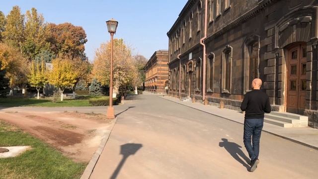 Армения - Эчмиадзин смотреть онлайн