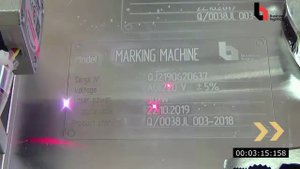 Изготовление шильда на лазерном маркере из листового алюминия толщиной 0,5 мм