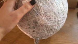 Шар из ниток .Новогодняя поделка