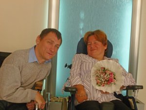 С розовой свадьбой!