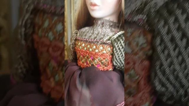 Фарфоровая кукла коллекционная Mundia Франция