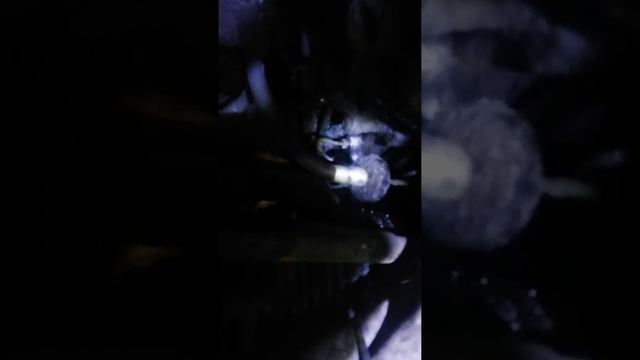 Прокачать сцепление на Ауди 100 одному человеку. Проще всего! смотреть онлайн