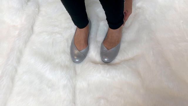 Charlotte - Silver. Comfortable flat shoes for bunions (hallux valgus) by Calla Shoes смотреть онлайн