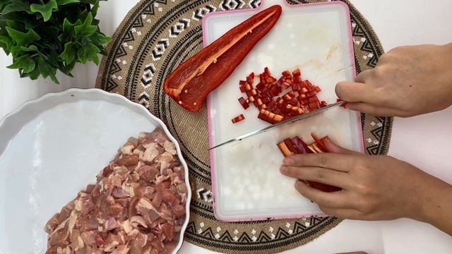 PİŞMESİYLE KAPIŞ KAPIŞ BİTTİ❗️BÖYLE BİR HAMUR İŞİ TARİFİ YOK 😍Tavuk Kuşbaşılı Pide Çiçekintarifleri