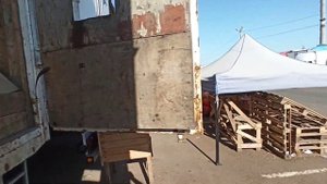 Стоим в Воронеже Алексеевский рынок пошел 2 день ))
