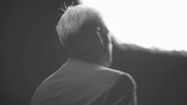 Scientists Just Detected Unidentified Object Leaving Earth Orbit! смотреть онлайн