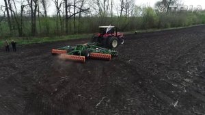 Трактор VERSATILE 340 и дисковая борона AMAZONE Catros+ 8003 2TX