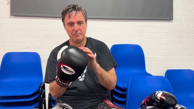 Twins Special BGVL3 Muay Thai Boxing Glove Review 2023 смотреть онлайн