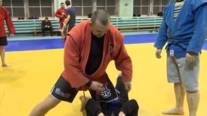 Боевое самбо: защита от ударов ногами.