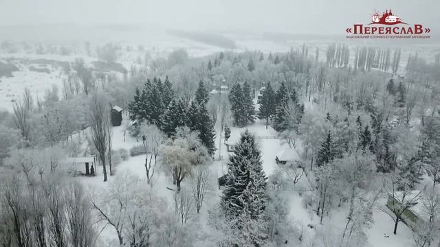 Зимовий ранок у Музеї народної архітектури та побуту Середньої Наддніпрянщини смотреть онлайн