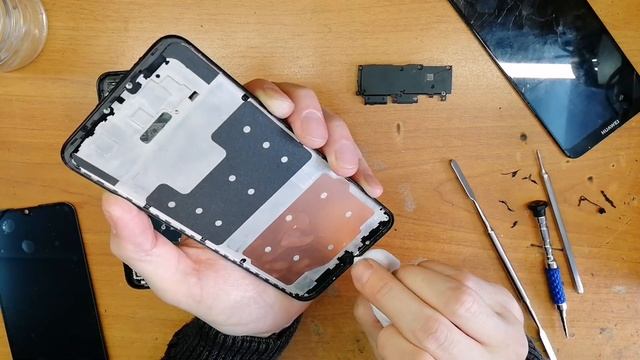 Huawei Y6 2019 Замена дисплея смотреть онлайн