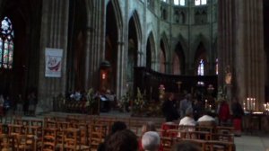 Hymn in Bordeaux Cathedral