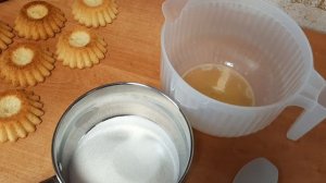 ПЕСОЧНЫЕ КОРЗИНОЧКИ С БЕЛКОВЫМ КРЕМОМ