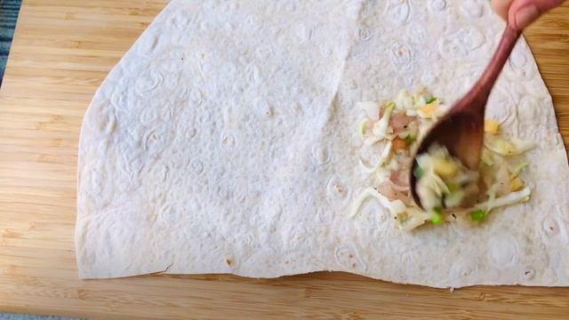 Быстрая и очень вкусная закуска ★ Рулетики из лаваша
