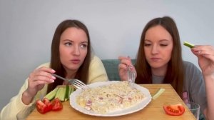 МУКБАНГ ПАСТА КАРБОНАРА С БЕКОНОМ МНОГО СЫРА РЕЦЕПТ ответы на вопросы MUKBANG PASTA CARBONARA