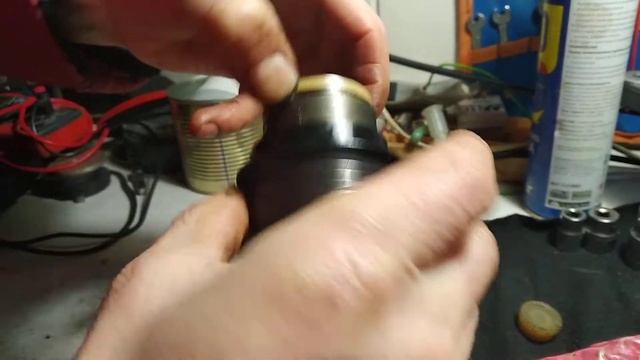 Разборка смазка подшипника обго́нной му́фты Toyota Corolla E150 избавления от свиста при запуске! смотреть онлайн