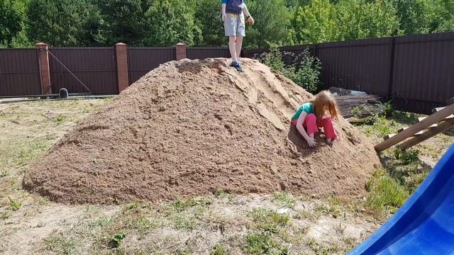 20 тонн песка на огороде.. Зачем и почему смотреть онлайн