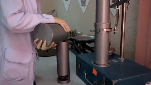 Подготовка и определение объемной массы почвы на примере лаборатории ТОО "Baltic Control Kazakhstan смотреть онлайн