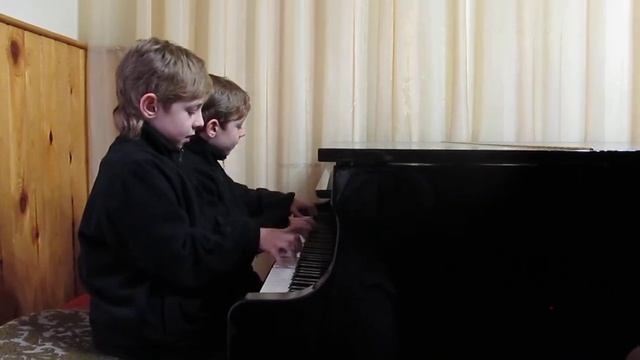 "Военная песня" Гаврилин ансамбль пианино
