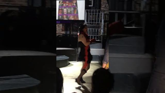 Début performance (2ième point de vue) смотреть онлайн