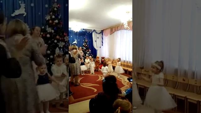 Новый год !!! Наш первый праздник в детском саду . смотреть онлайн