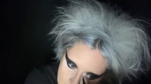 Trad Goth makeup & hair tutorial for beginners