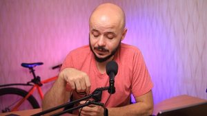 Лучшая бюджетная петличка до 1000 рублей в 2021 году. Обзор микрофона MAONO AU-402