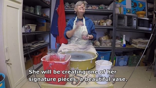 Urban Art Garden Camping | In The Vespa Teardrop смотреть онлайн