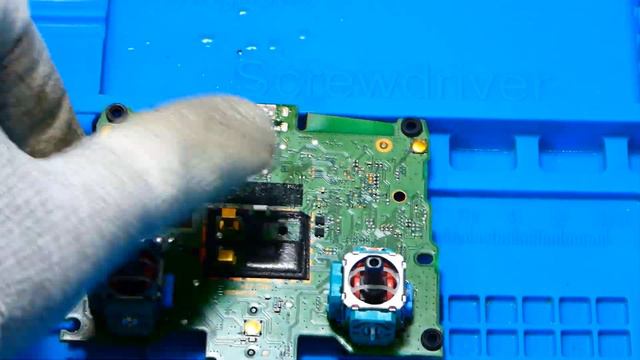 Cambiar Conector de Carga Roto // Mando PS5 смотреть онлайн