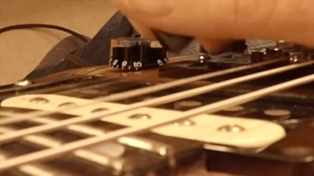 Ritchie Blackmore Inspired Riffs - Guitar lesson - Walter Apa смотреть онлайн