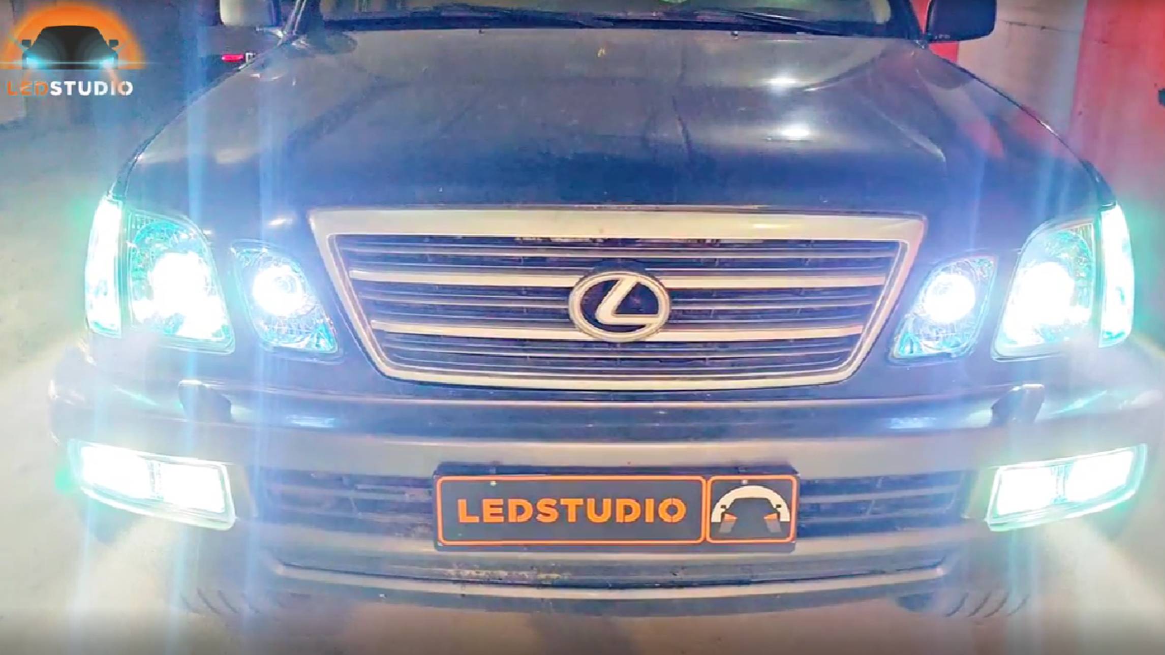 Lexus LX 470 апгрейд фар от ledstudio