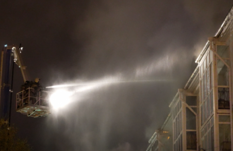 Взрыв газа и пожар полностью уничтожили квартиры на верхних этажах в Тобольске