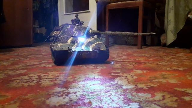 Радиоуправляемая модель германского тяжёлого танка "Тигр ll" смотреть онлайн