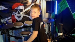 Что лучше: барабанный монитор, гитарный комбик, акустическая система 2.0?