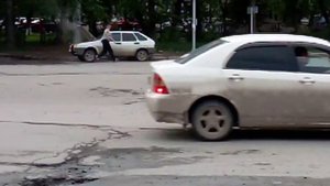 Машина дымится