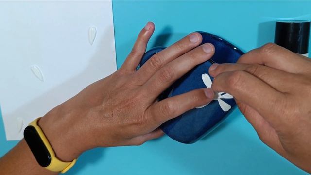 Ромашка из полимерной глины / Декор кружки / Цветы из полимерной глины смотреть онлайн