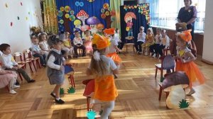 Танец зверят средняя группа