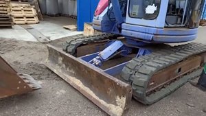 Экскаватор Komatsu PC75UU 2
