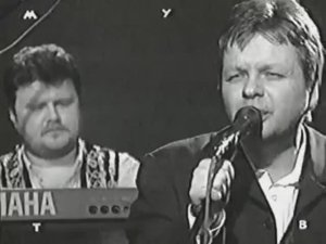 Бахыт компот. Вадим Степанцов 
Кладбищенская клубника