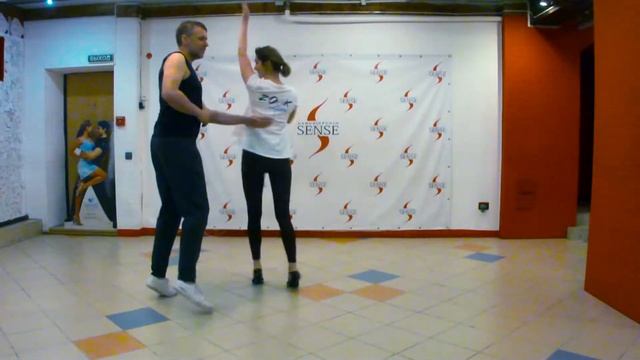 Zouk Intermediate | Turns from Lateral Зук средние, Ewgeny & Nataly, Sense Dance Studio. 2020/06 #5 смотреть онлайн