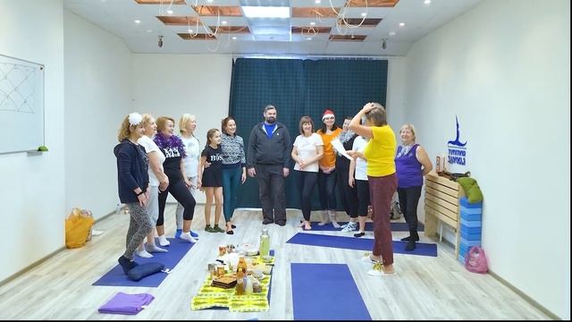 Новый год в проекте "Липецкое Долголетие", группа йогов. смотреть онлайн