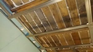 Плавающий потолок из ГКЛ на мансарде своими руками.