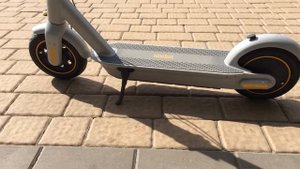Электросамокат Ninebot KickScooter MAX G30LP   Серебристый  10200 мА*ч