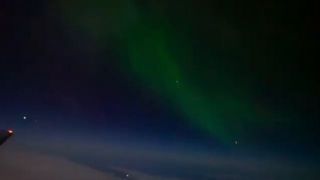 Видео Северного Сияния с самолёта при посадке Мурманске Аврора Вилладж #autmurmansk.info/en