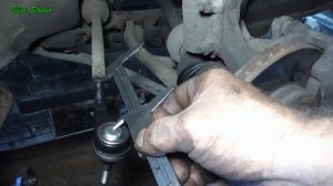 Замена рулевых наконечников Renault 19