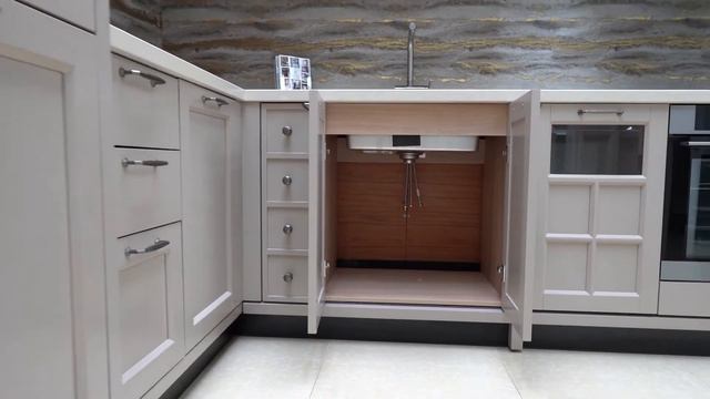 Кухня Tower в классическом стил на заказ смотреть онлайн